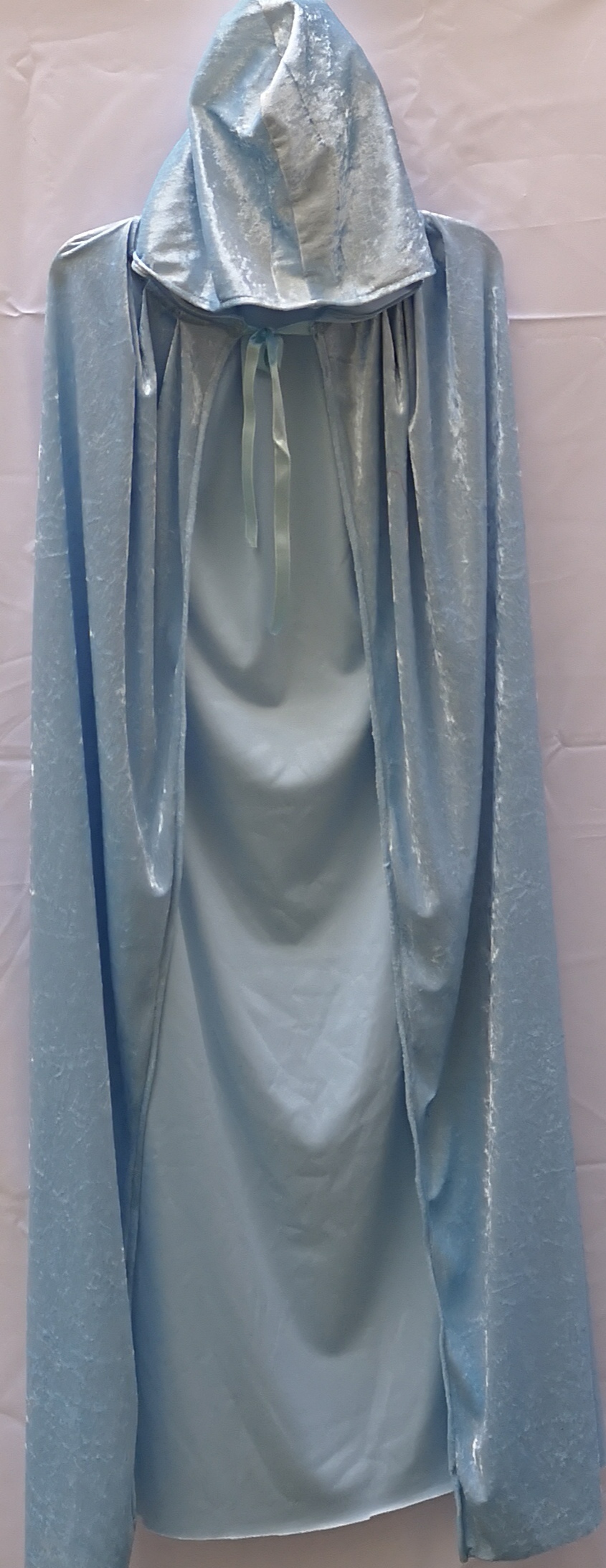 Velour Umhang   hellblau   MEDIUM  120cm