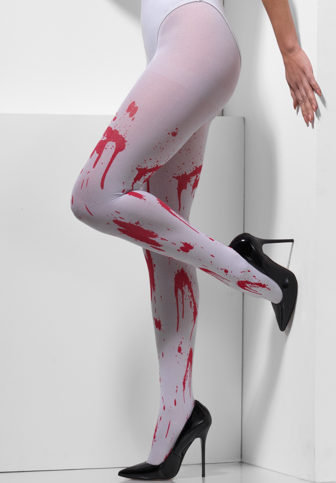 Strumpfhose weiss mit Blutflecken