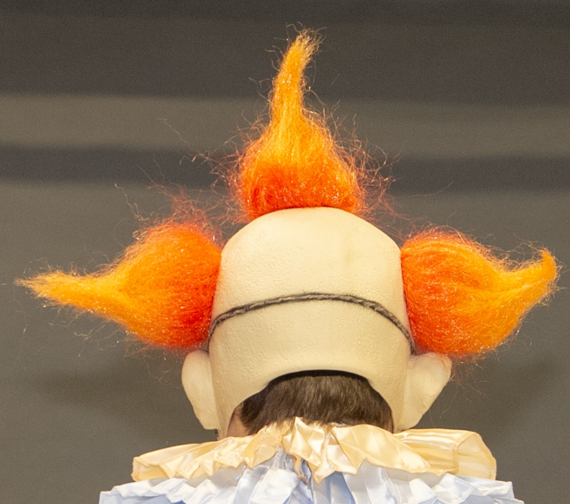 Horror Clown Gummi Maske m. orangen Haaren