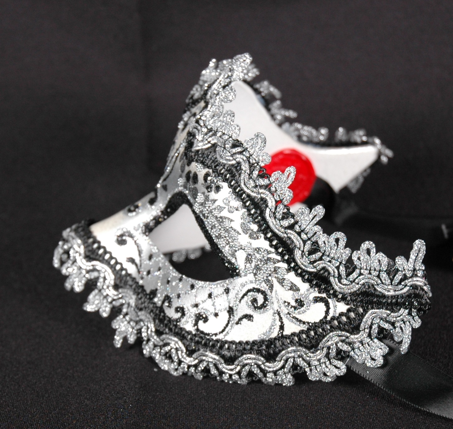 Venezianische Maske Columbine "Punta-Giada" schwarz-silber