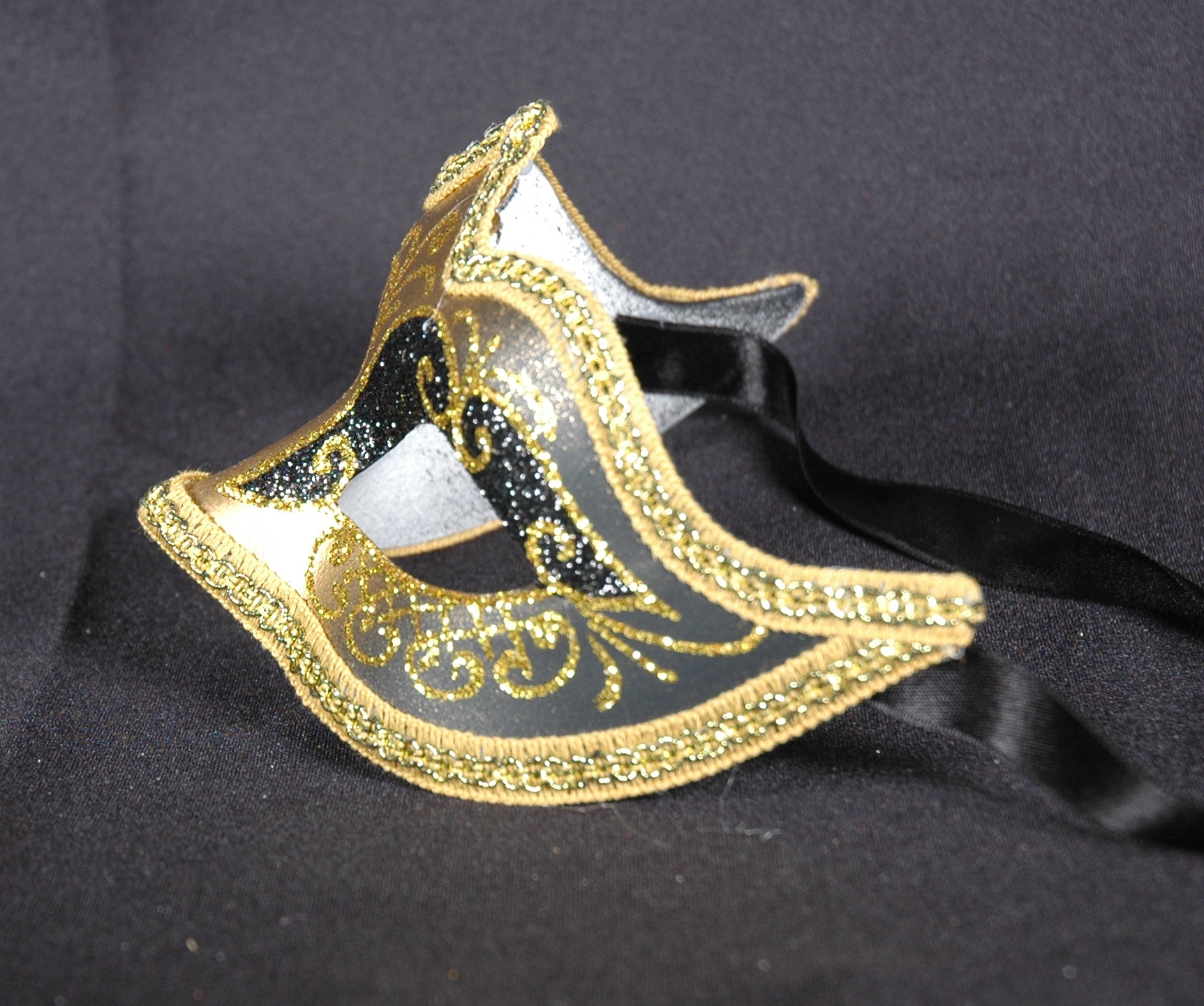 Venezianische Maske Columbine  PUNTA  Star  schwarz-gold