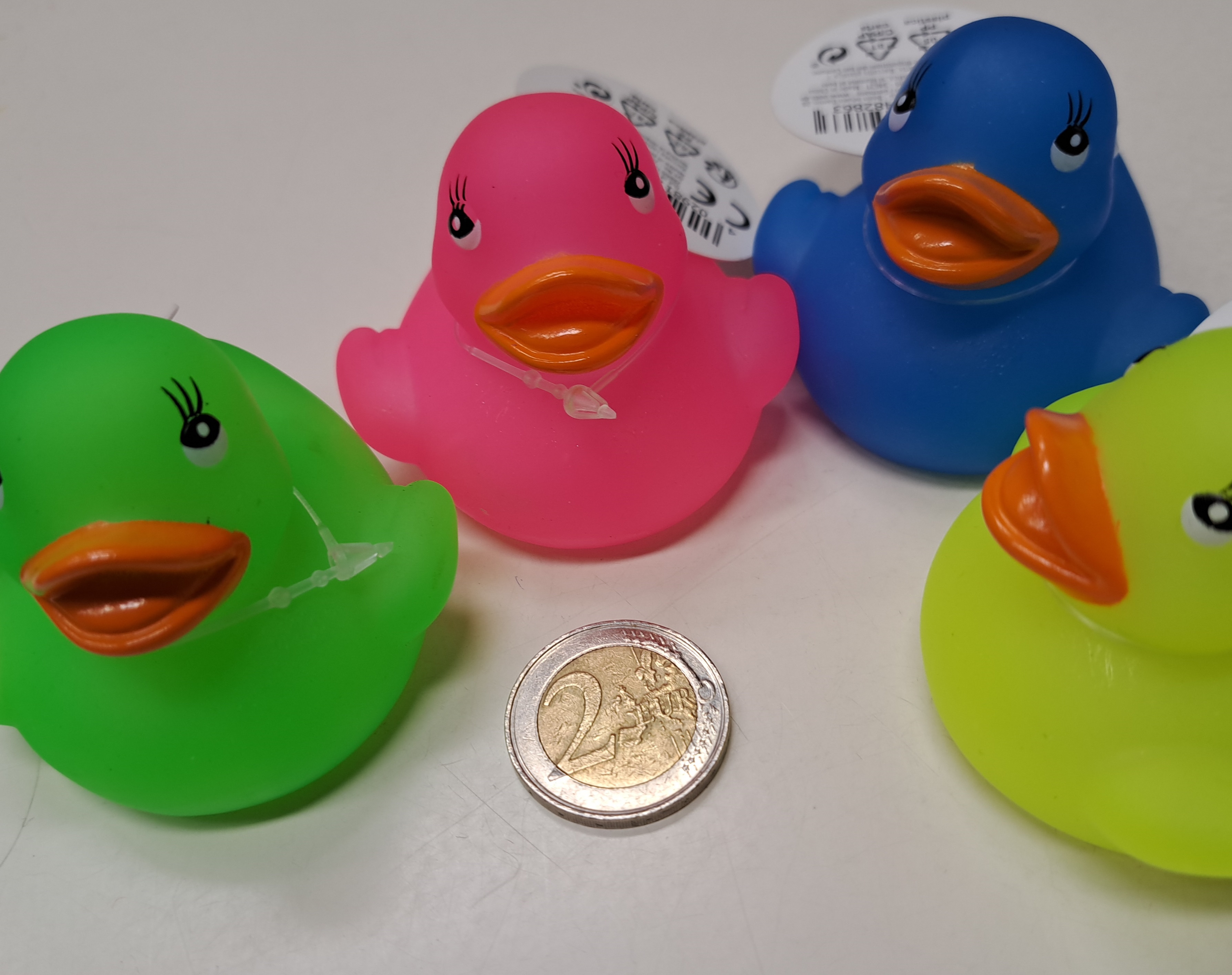 4er Packung Mini Quietsch-Ente  Glow-in-the-Dark ca. 6x5,5cm 4 Farben sort.